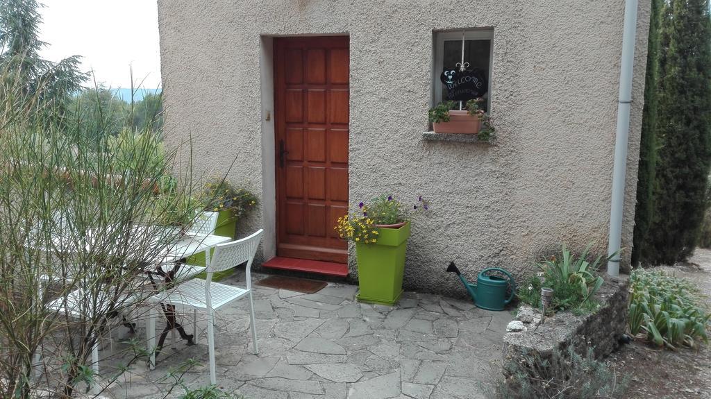 La Petite Maison De Marie Louise Lauris Exterior foto